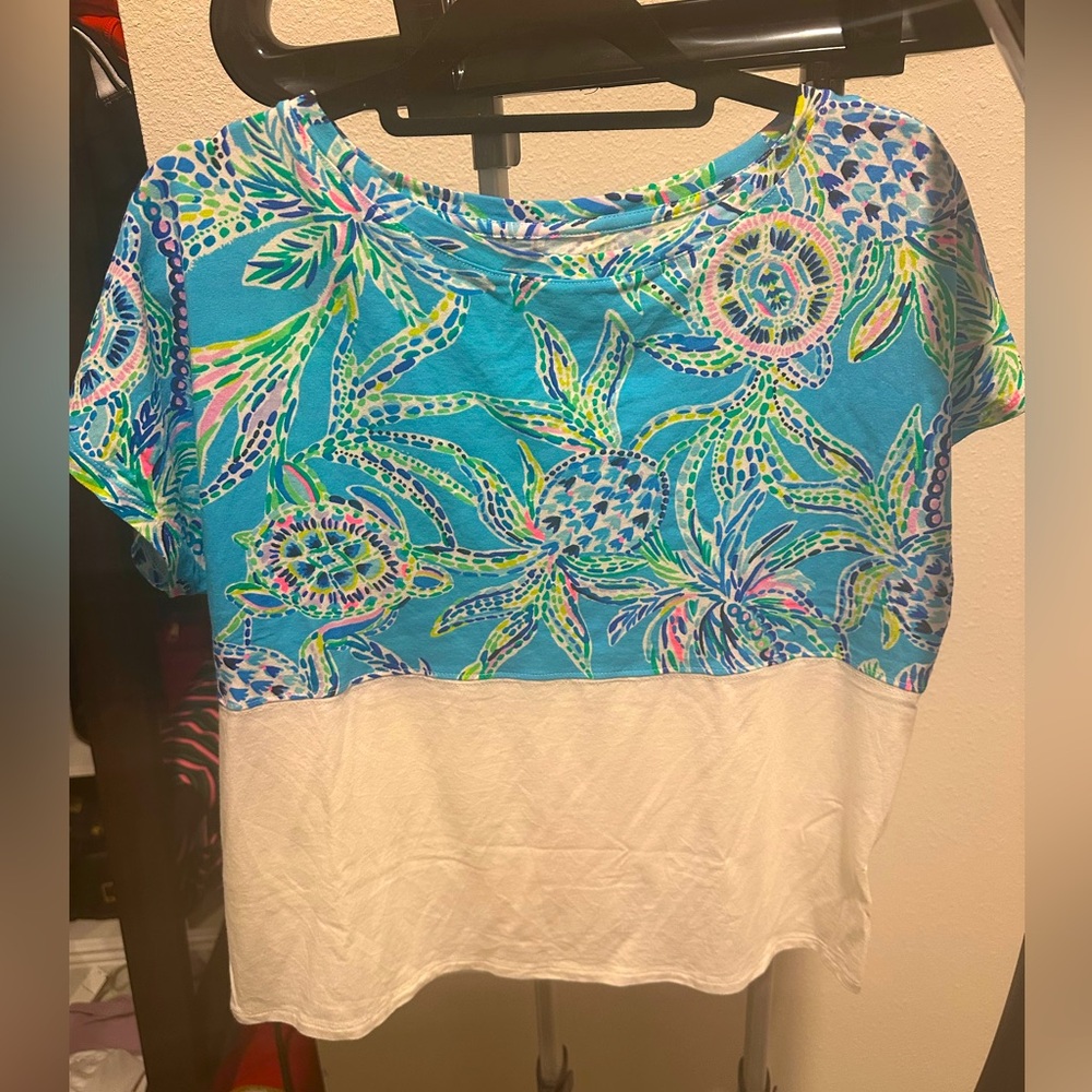 Lilly Pulitzer Floral Blue and White Women's Top